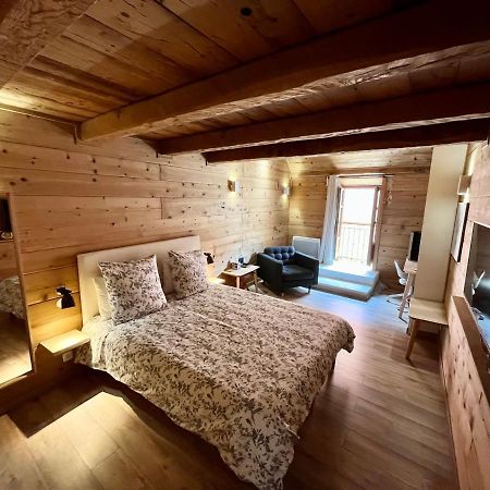 Suite "Chalet" Dans Maison De Village La Brigue ภายนอก รูปภาพ