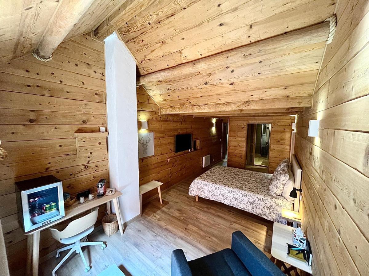 Suite "Chalet" Dans Maison De Village La Brigue ภายนอก รูปภาพ